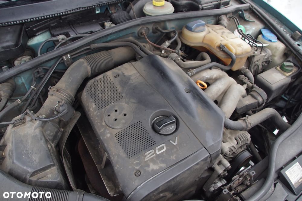 Auto na części - VW Passat B5 1.8 20V 125 KM ADR DHZ LB6N 1998R Skrzynia Drzwi Maska Klapa Zderzak Błotnik Lampa Klamka Lusterko Szyba Deska Kokpit Sterownik Moduł Czujnik Licznik Panel Kierownica - 17