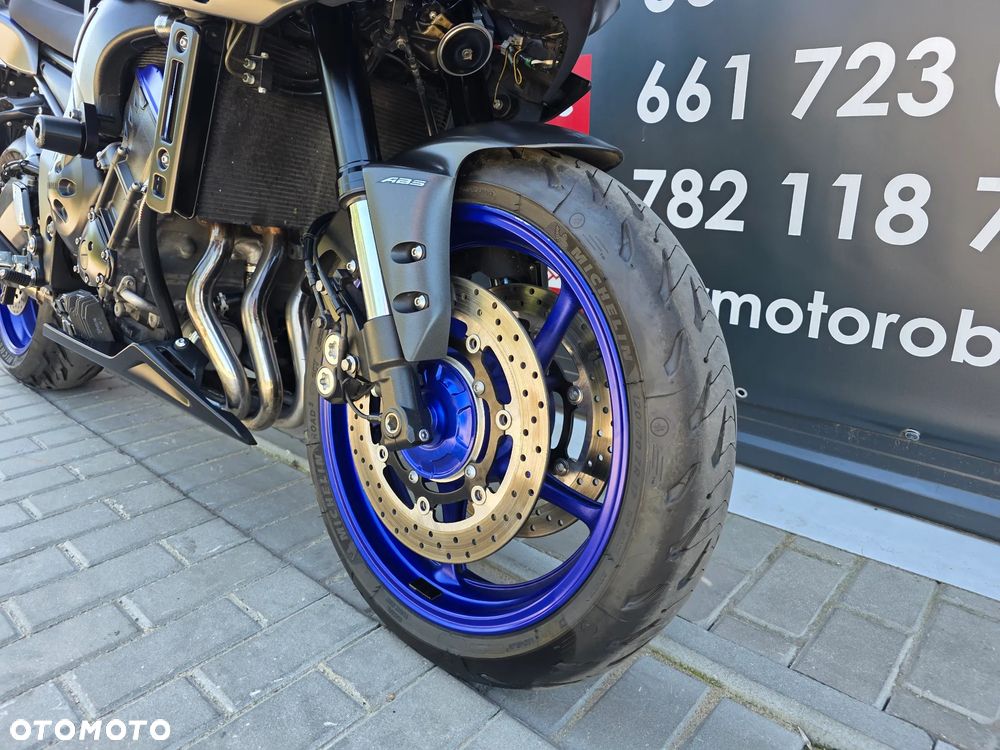 Yamaha FZ8 - 33