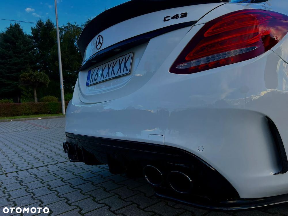Mercedes-Benz Klasa C AMG 43 4Matic 9G-TRONIC - 10