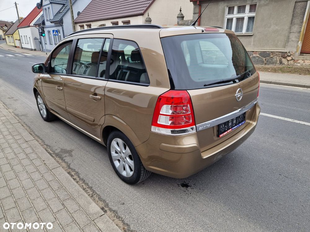 Opel Zafira 1.6 ECOFLEX Family Plus - 5