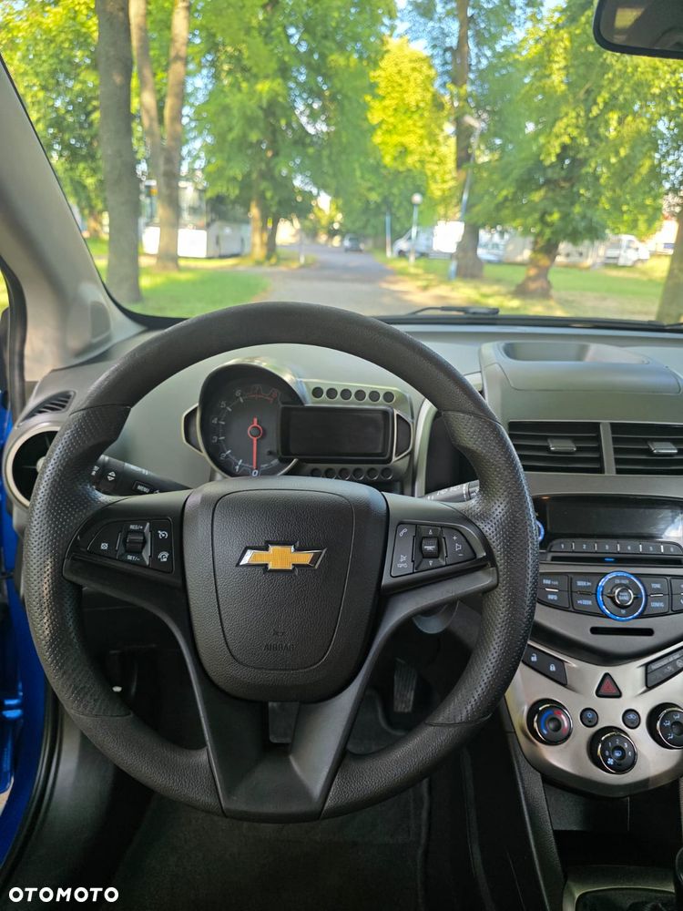 Chevrolet Aveo 1.4 16V LS - 6