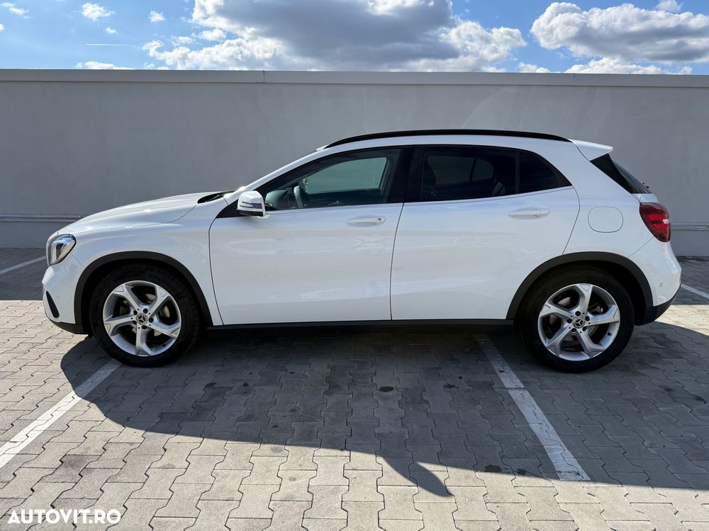 Mercedes-Benz GLA 200 d 4MATIC Aut. - 12