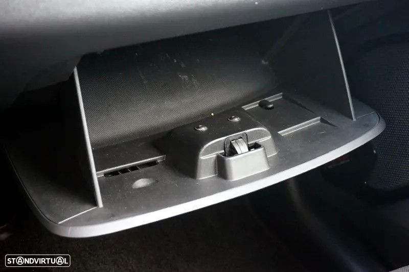 Renault Clio Sport Tourer 0.9 TCe Limited - 19