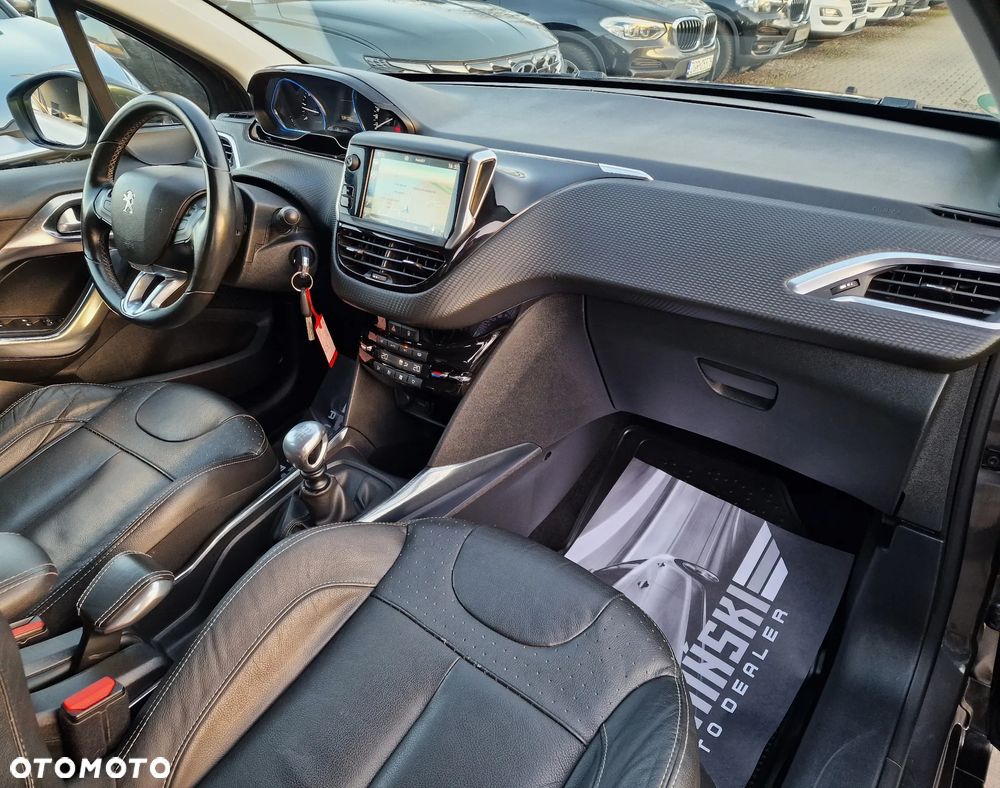 Peugeot 2008 BlueHDi FAP 120 STOP & START Allure - 23