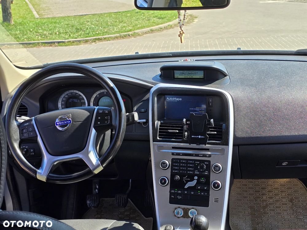 Volvo XC 60 2.4D AWD Momentum - 10