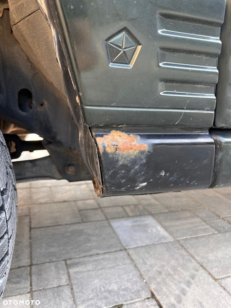 Jeep Grand Cherokee - 22