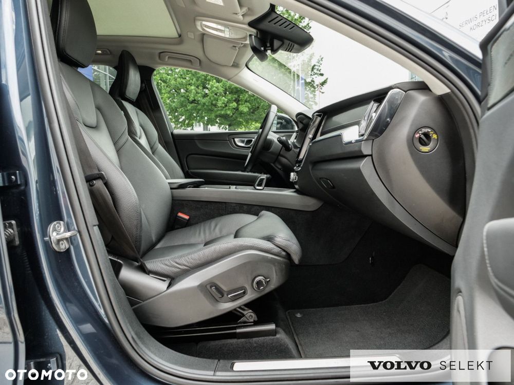 Volvo XC 60 - 32