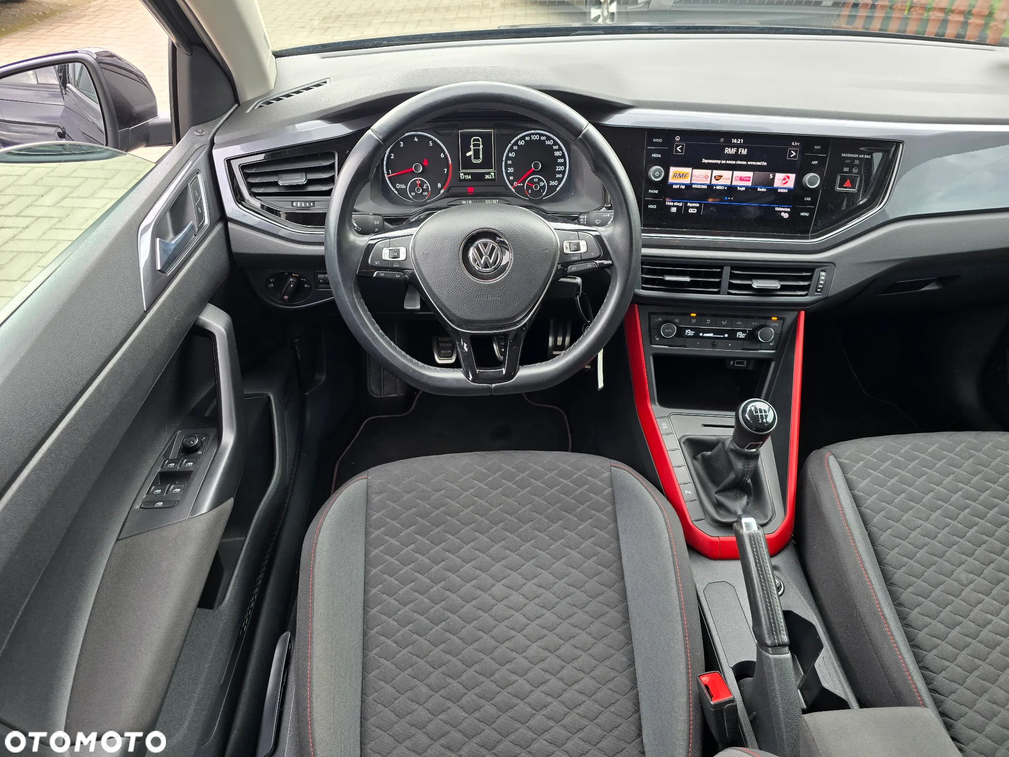 Volkswagen Polo - 7