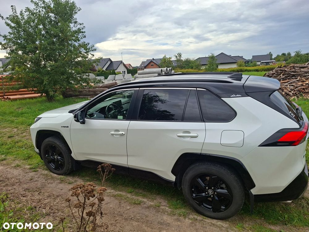 Toyota RAV4 - 8