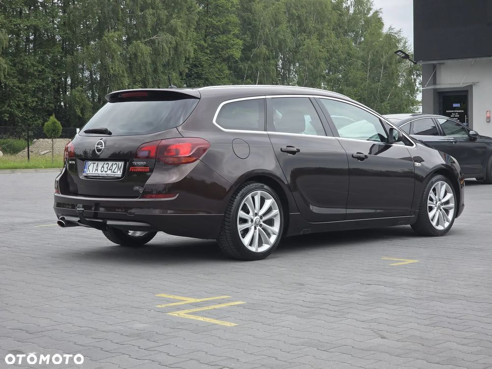 Opel Astra 1.6 Turbo Edition Sport - 3