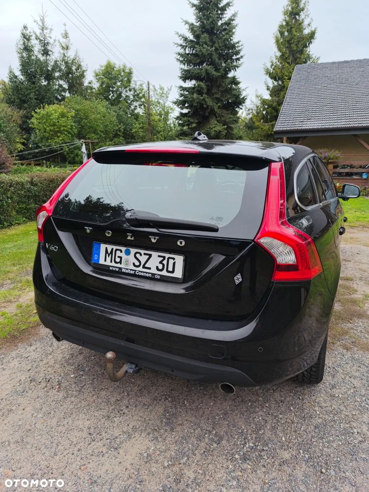 Volvo V60 D5 Geartronic Summum - 22