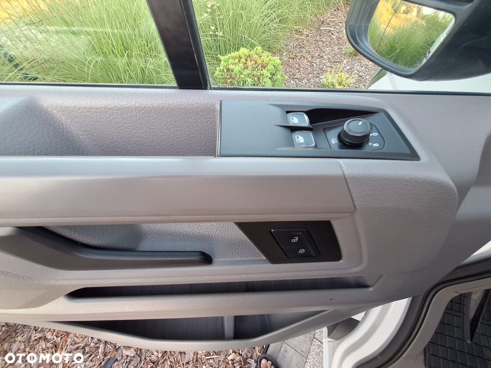 Volkswagen CRAFTER - 23