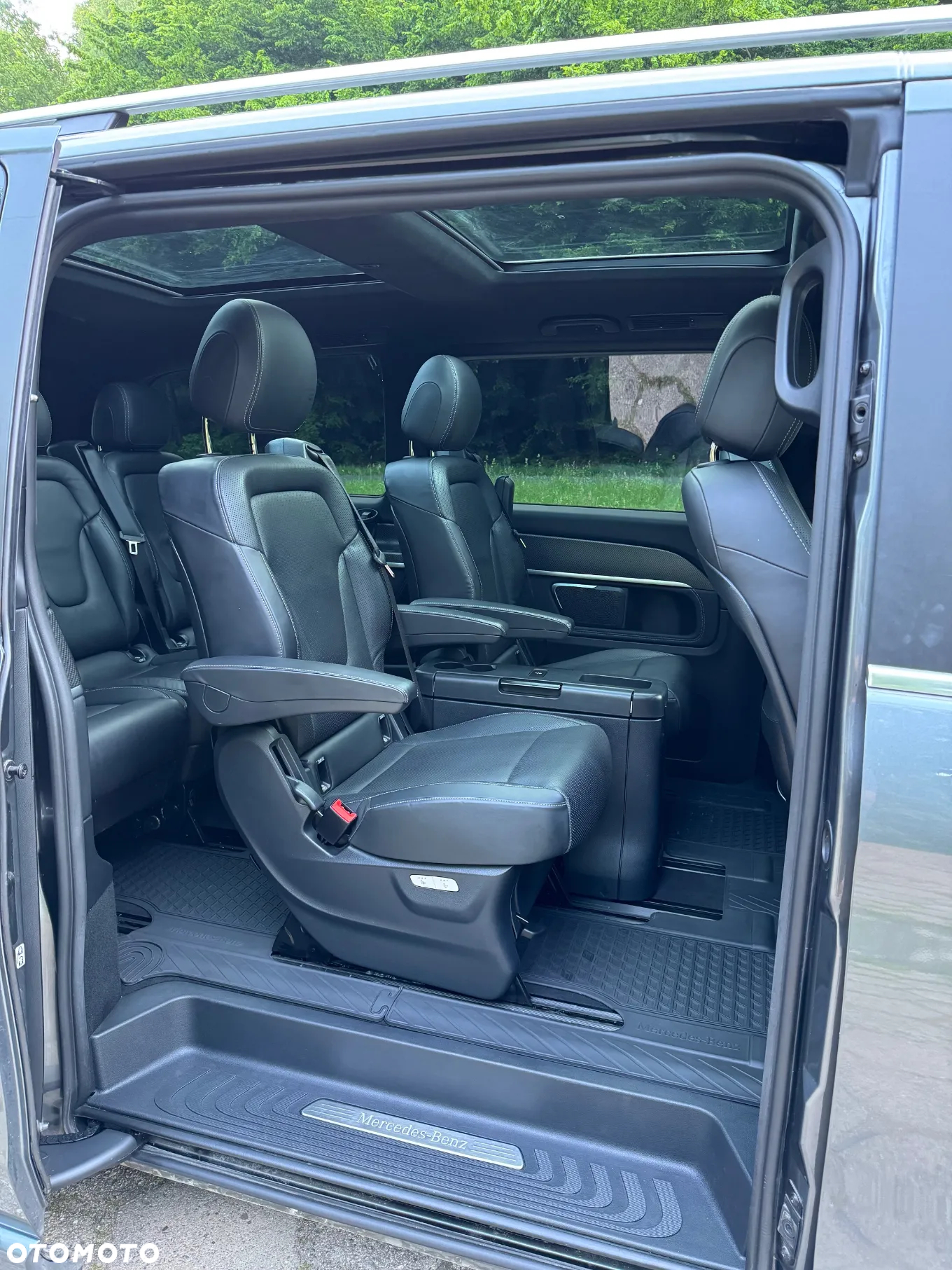 Mercedes-Benz Klasa V 300 d 4-Matic Exclusive 9G-Tronic (d³ugi) - 16