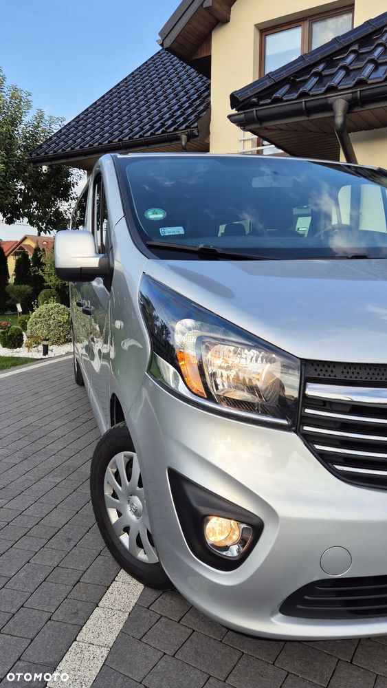 Opel Vivaro L2H1 2,9t Elegance Business - 33