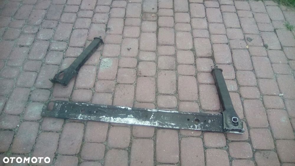 MEGANE III belka pod chłodnicę - 2