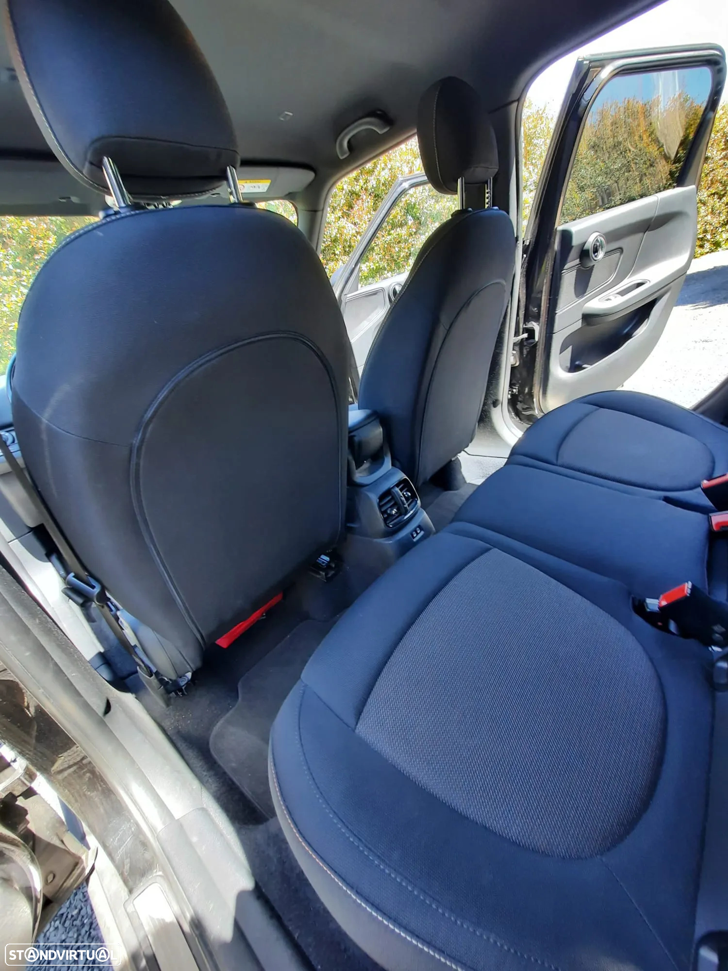 MINI Countryman One D - 17