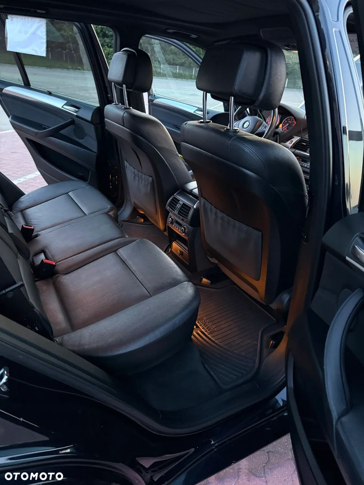 BMW X5 3.0si xDrive - 12
