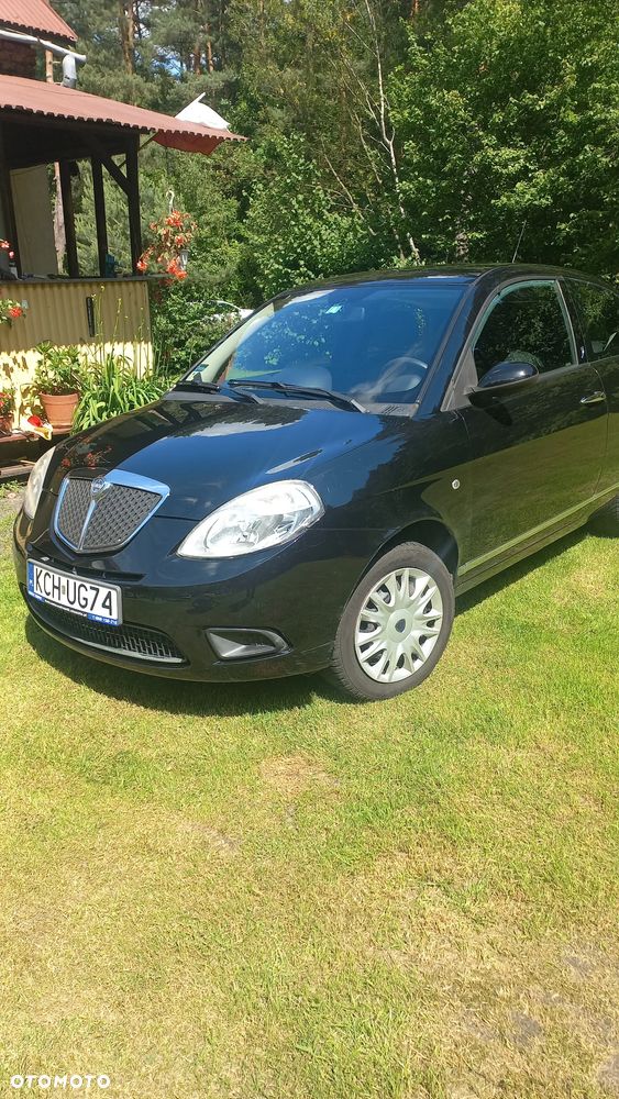 Lancia Ypsilon - 5