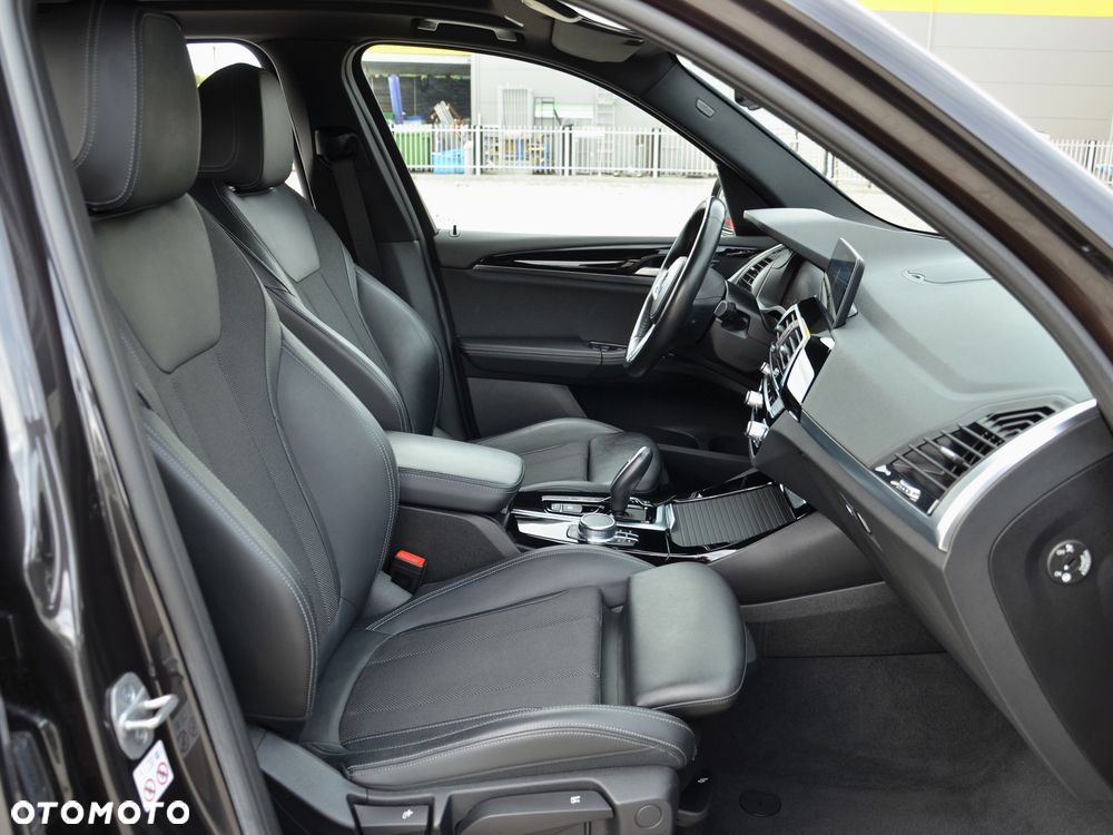 BMW X3 xDrive20d xLine - 19