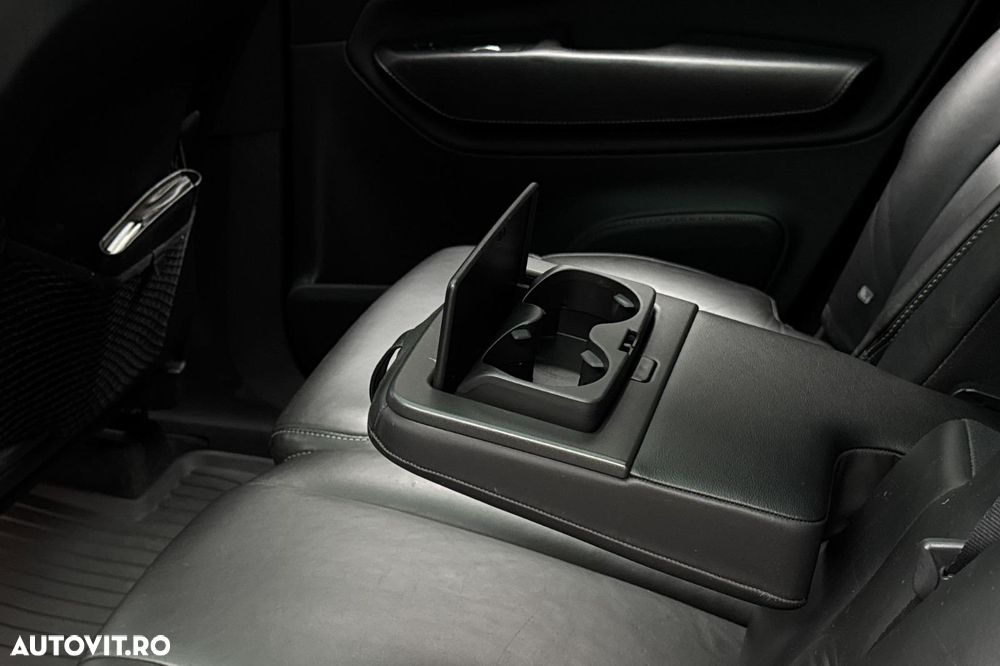 Volvo XC 90 - 6