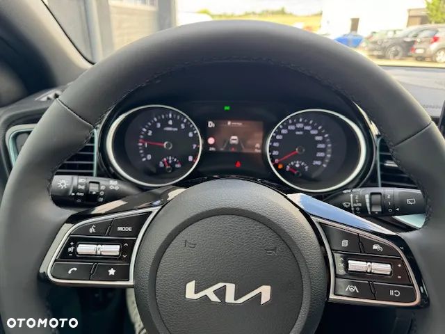 Kia XCeed 1.6 T-GDI Tribute DCT - 11