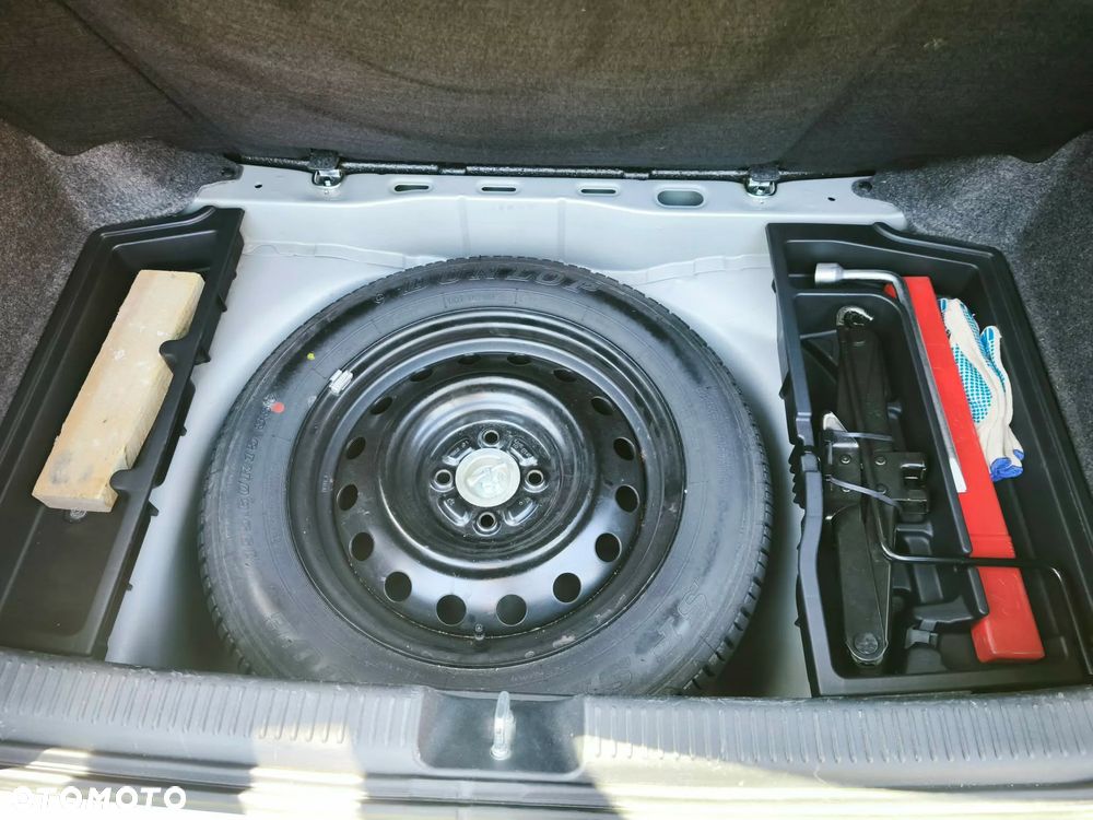 Toyota Corolla 1.4 D-4D - 10