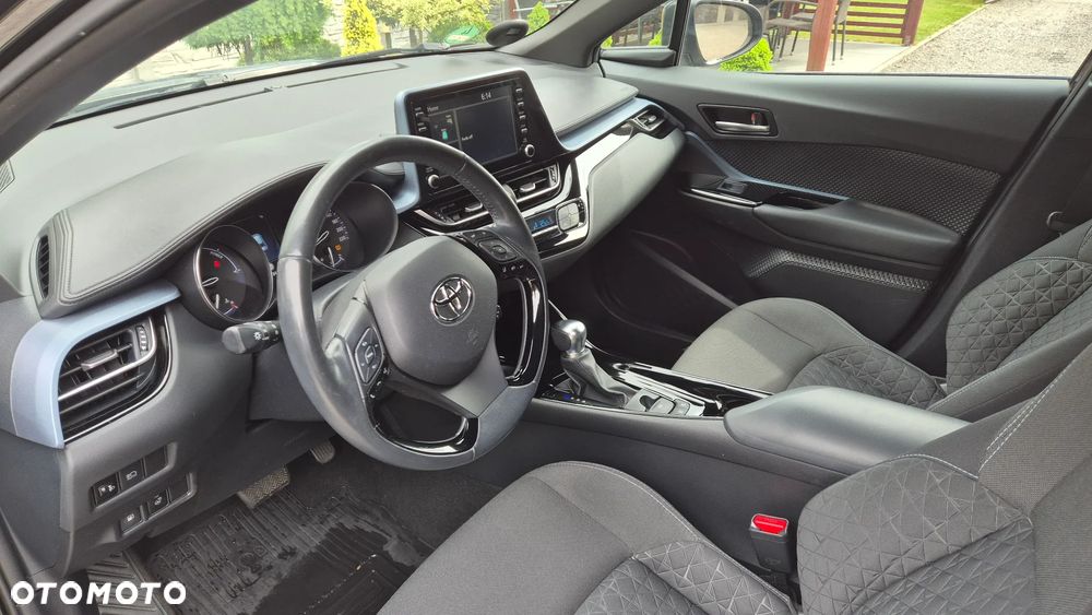 Toyota C-HR 2.0 Hybrid Executive - 6