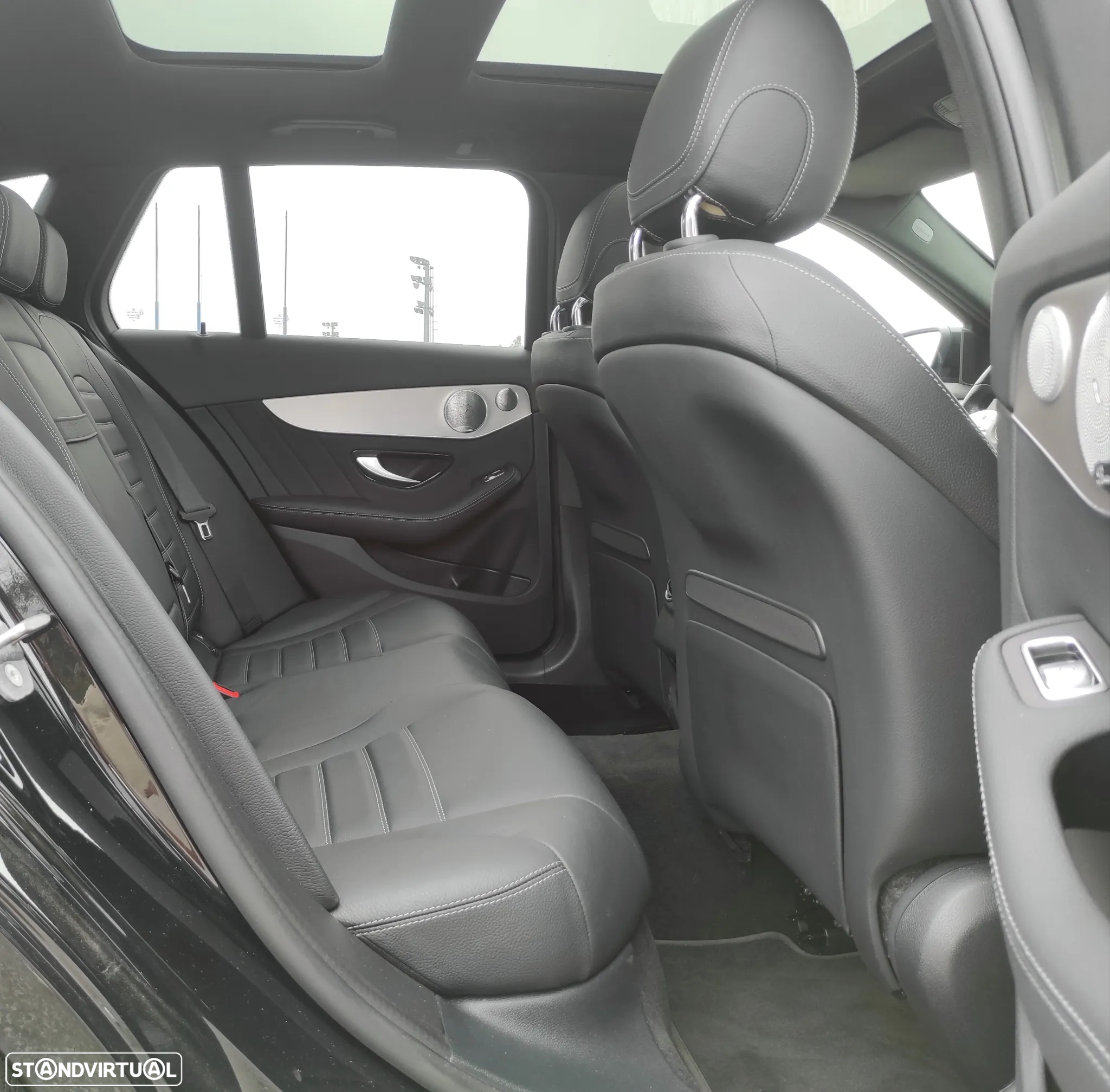 Mercedes-Benz C 300 de AMG Line - 27