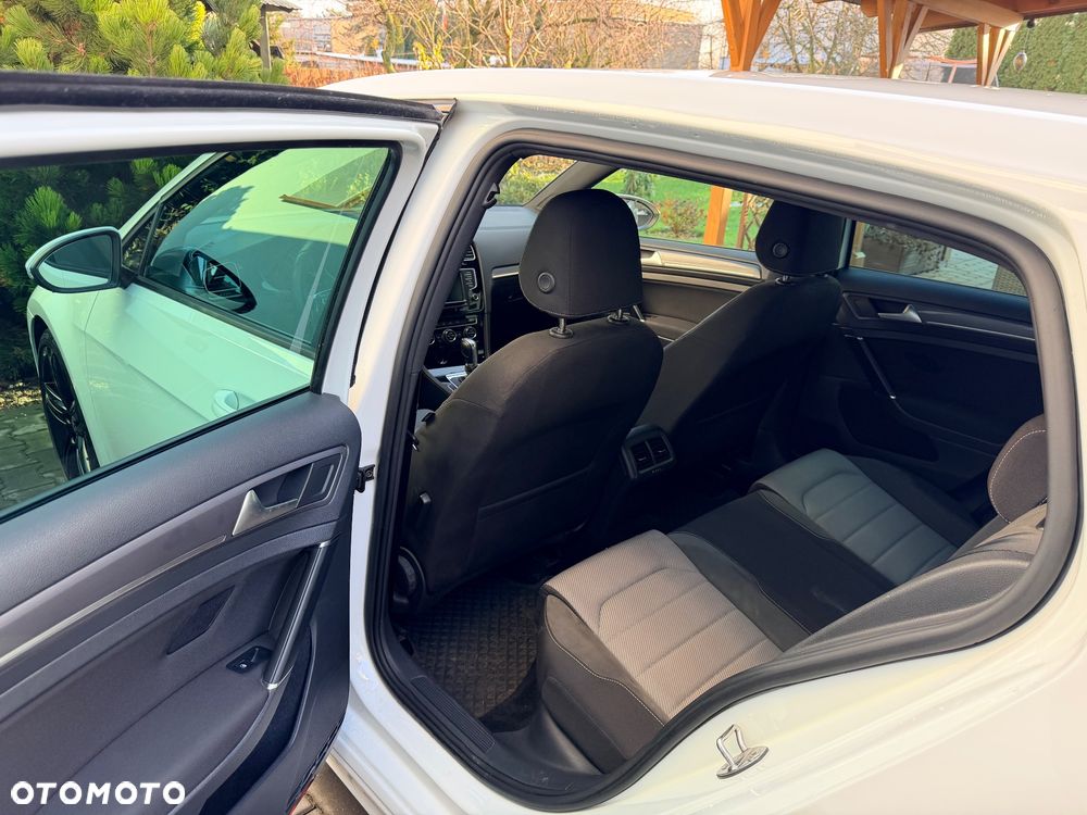 Volkswagen Golf 1.4 TSI (BlueMotion Technology) DSG Highline - 19