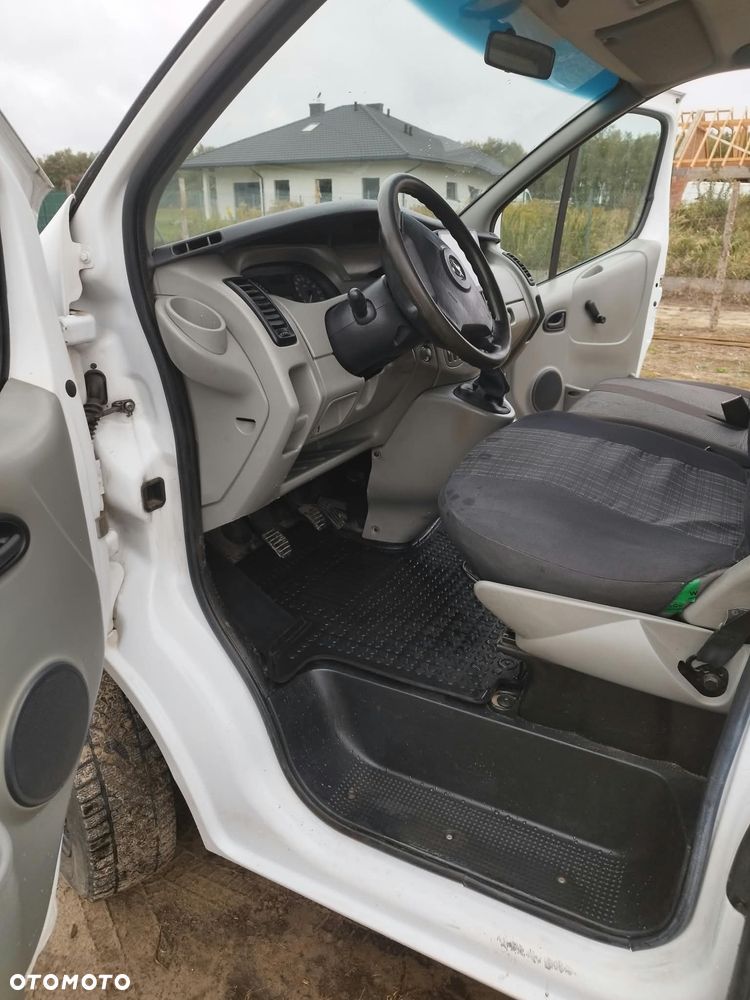 Opel Vivaro 2009 photo 5