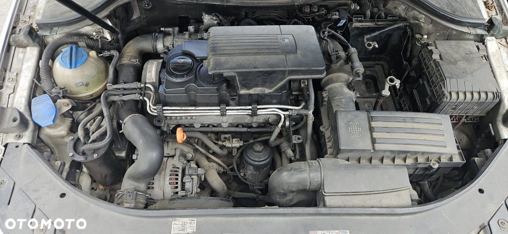 VW PASSAT B6 2.0 TDI BMP 05-09r - PAS BEZPIECZEŃSTWA LEWY PRAWY - 23