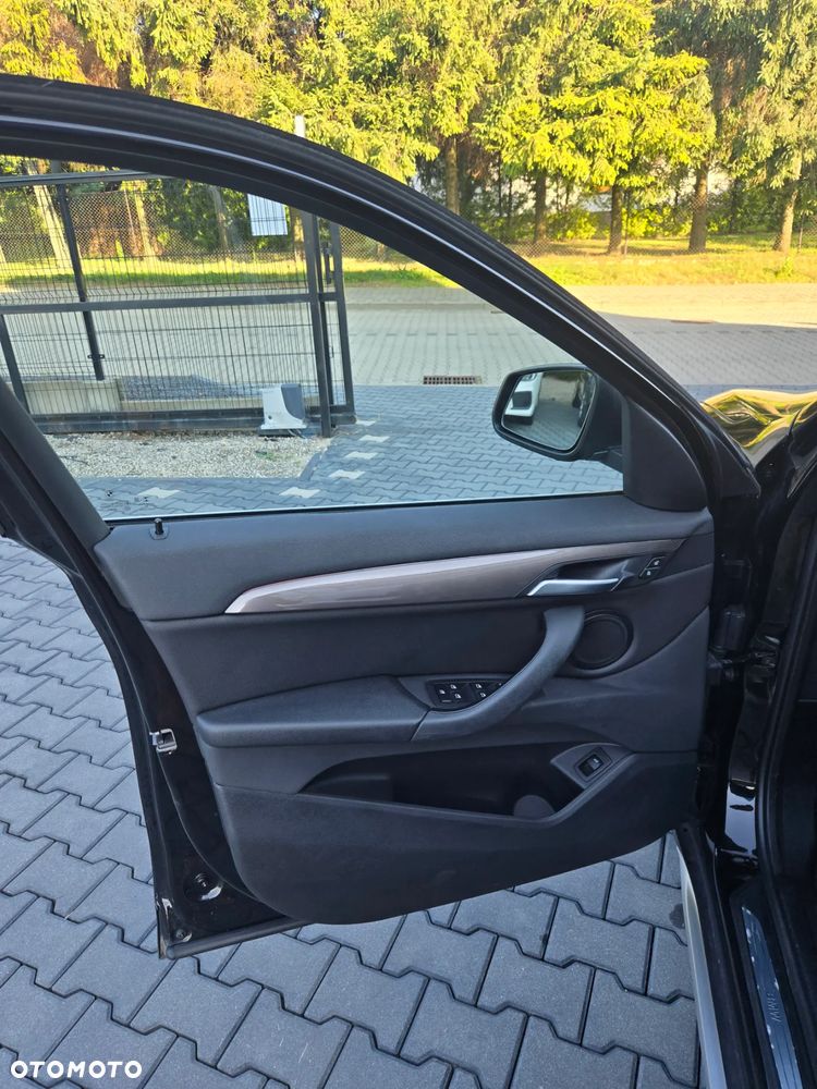 BMW X1 xDrive25i xLine - 14