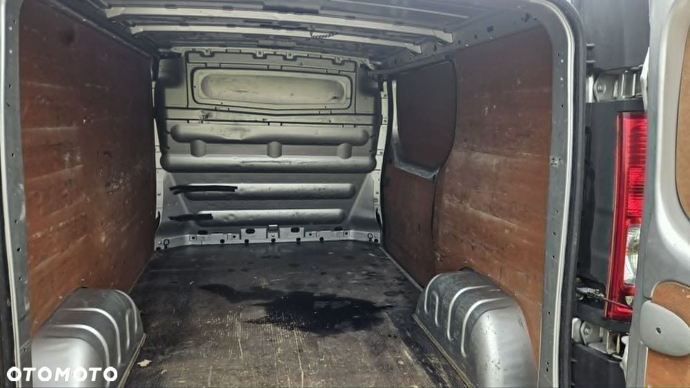 Renault Trafic - 19