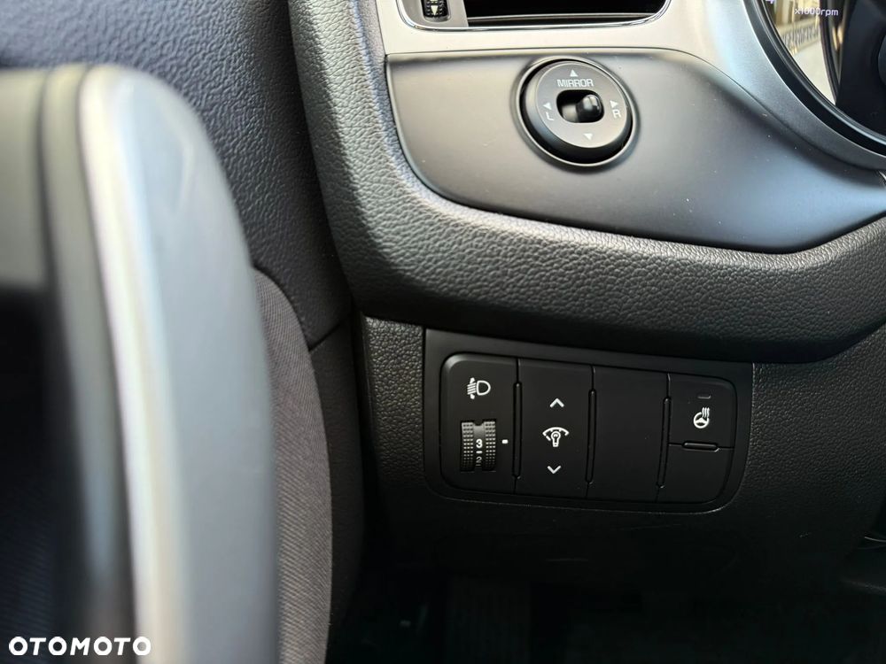 Kia Ceed 1.4 CRDi 90 SW Vision - 27