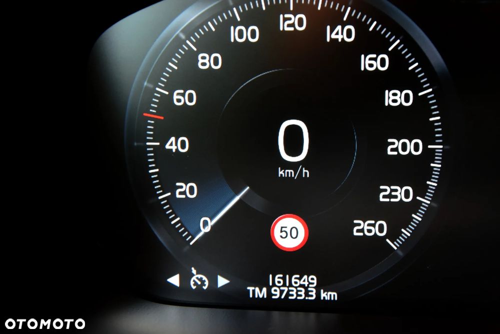 Volvo V60 D3 Momentum Pro - 25