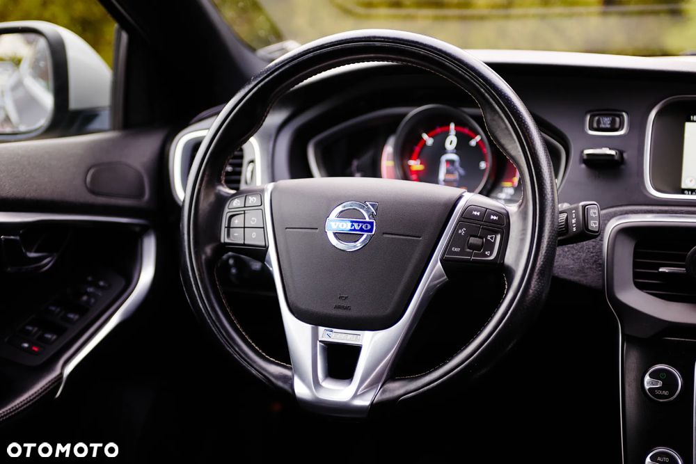 Volvo V40 D2 RDesign - 29