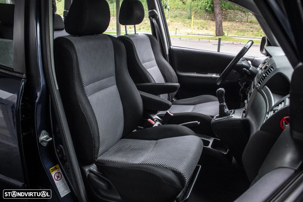 Toyota Corolla Verso 2.0 D-4D - 24