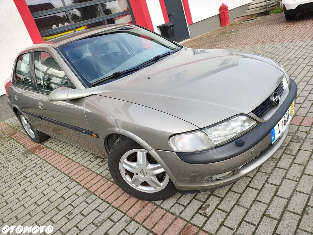 Opel Vectra - 2