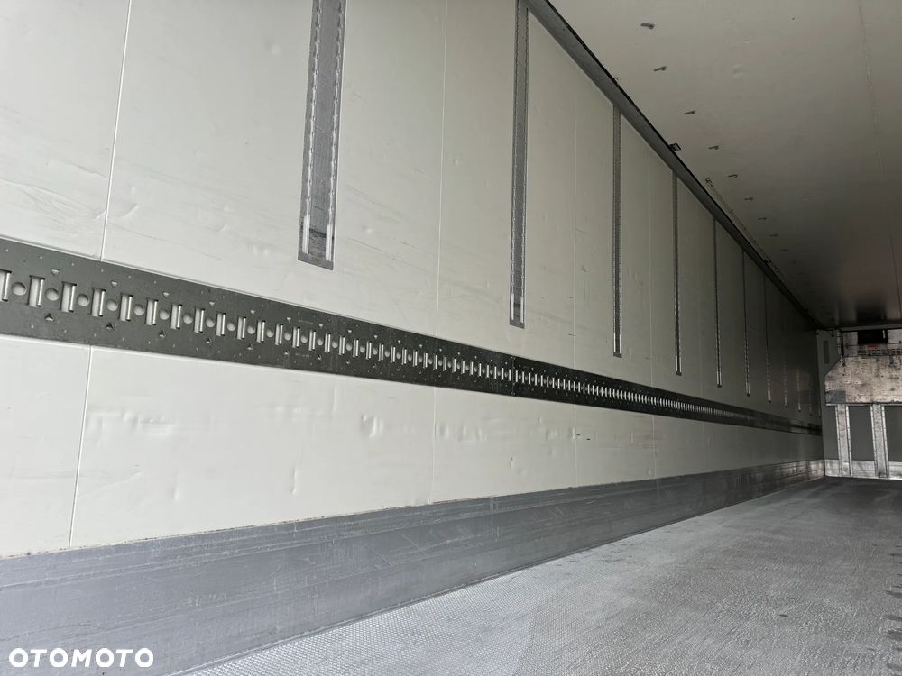 Krone Chłodnia ,Doppelstock , Carrier Vector 1550, Kwiatowa 2,50m - 14