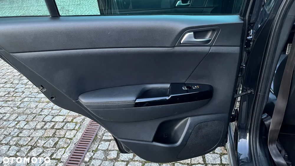 Kia Sportage 1.6 T-GDI Black Edition 4WD DCT - 19