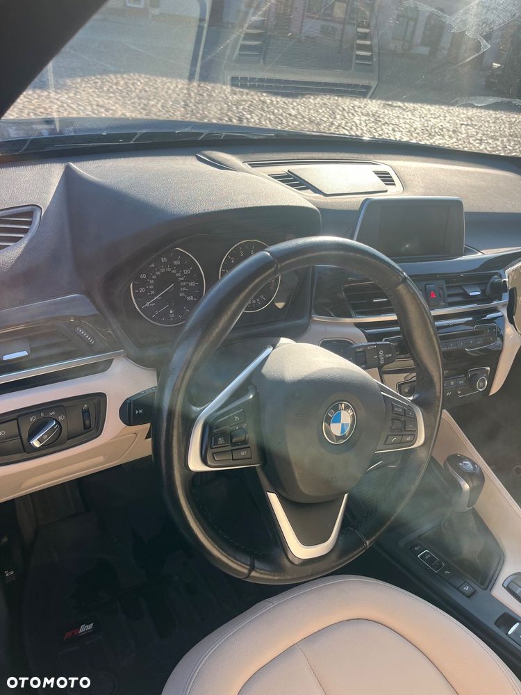 BMW X1 - 8