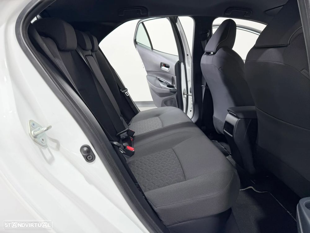Toyota Corolla 1.8 Hybrid Comfort - 42