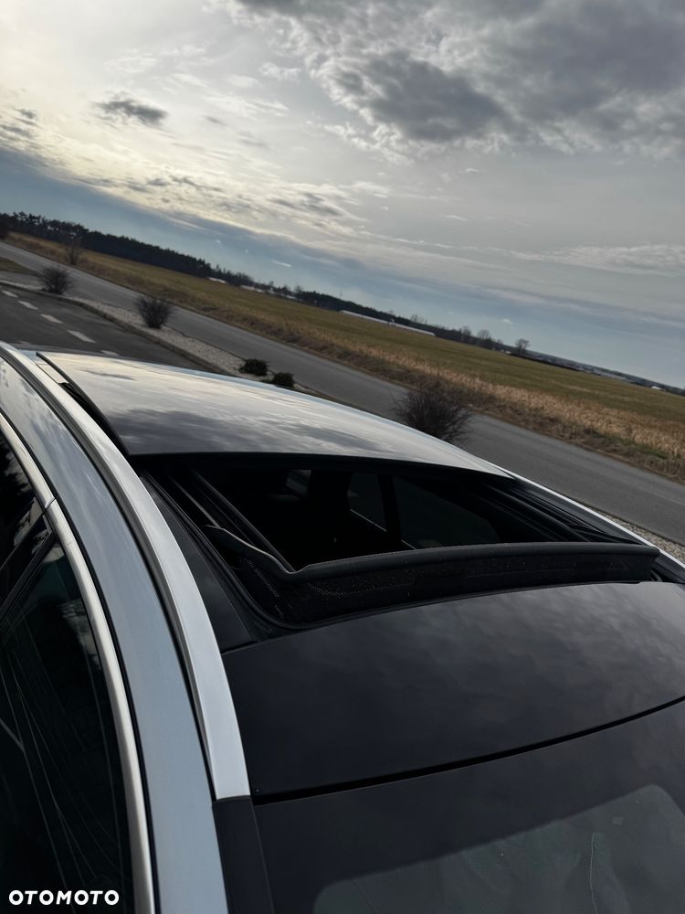 Mercedes-Benz Klasa C 220 CDI DPF Automatik Avantgarde - 28