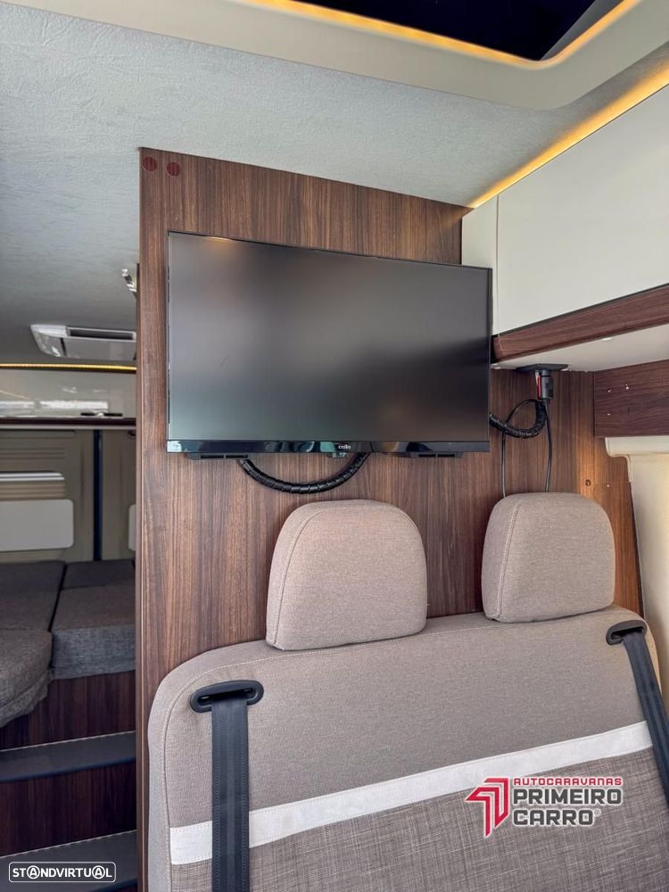 Pössl Summit 640 Prime Automática - 44