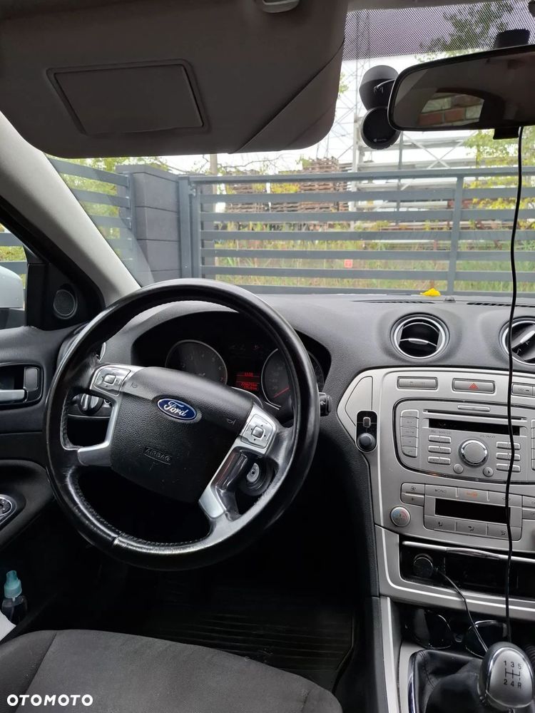 Ford Mondeo - 3