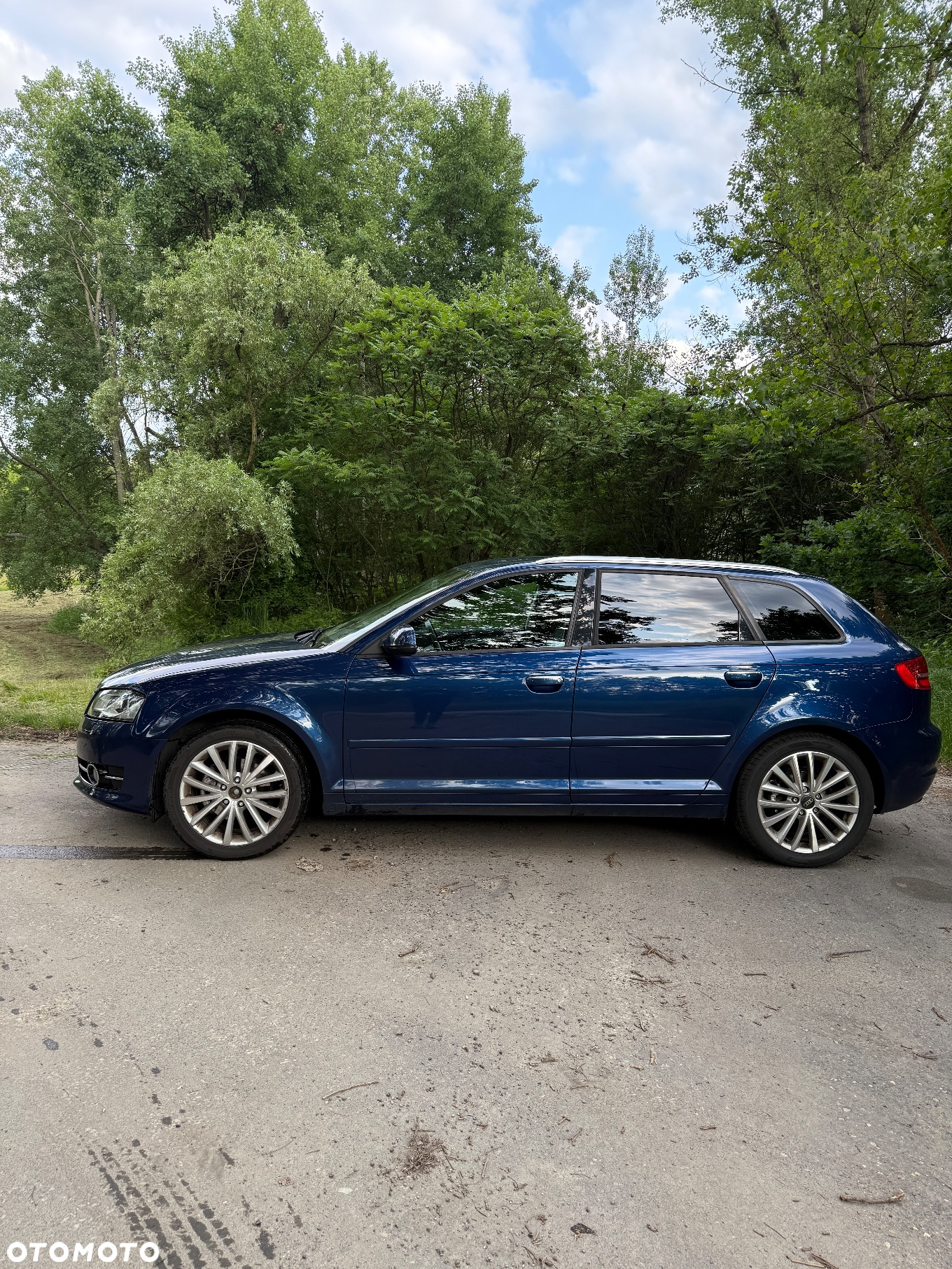 Audi A3 2.0 TDI DPF Ambiente - 2