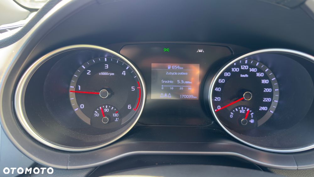 Kia Ceed 1.6 CRDi SCR M - 6