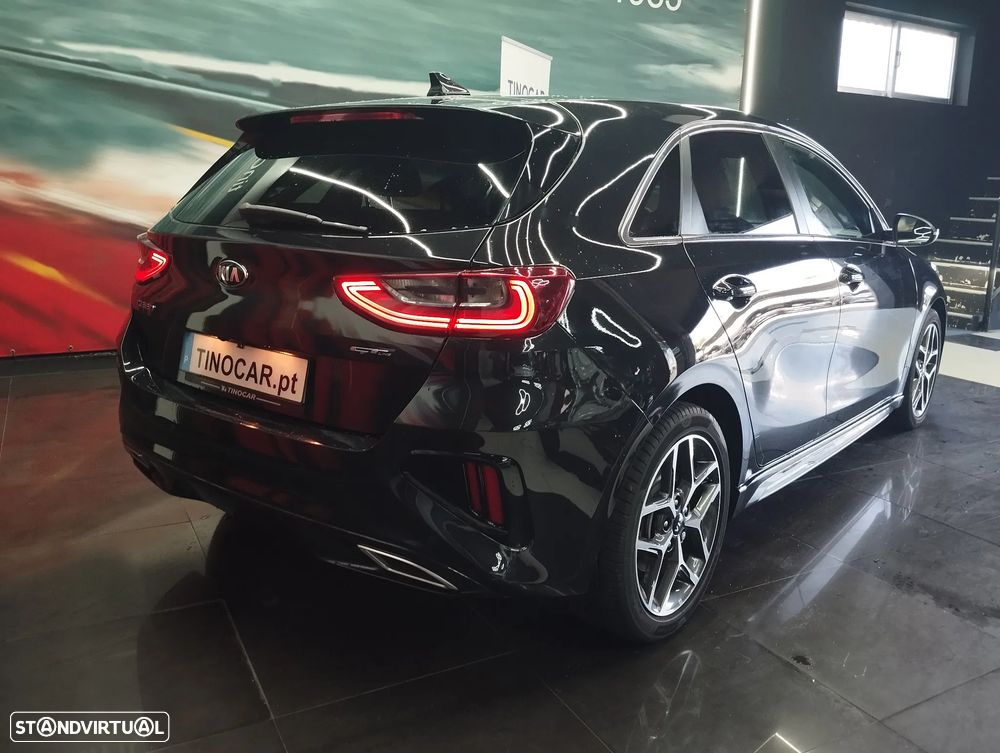 Kia Ceed 1.4 T-GDI GT Line 7DCT — fotografia 4