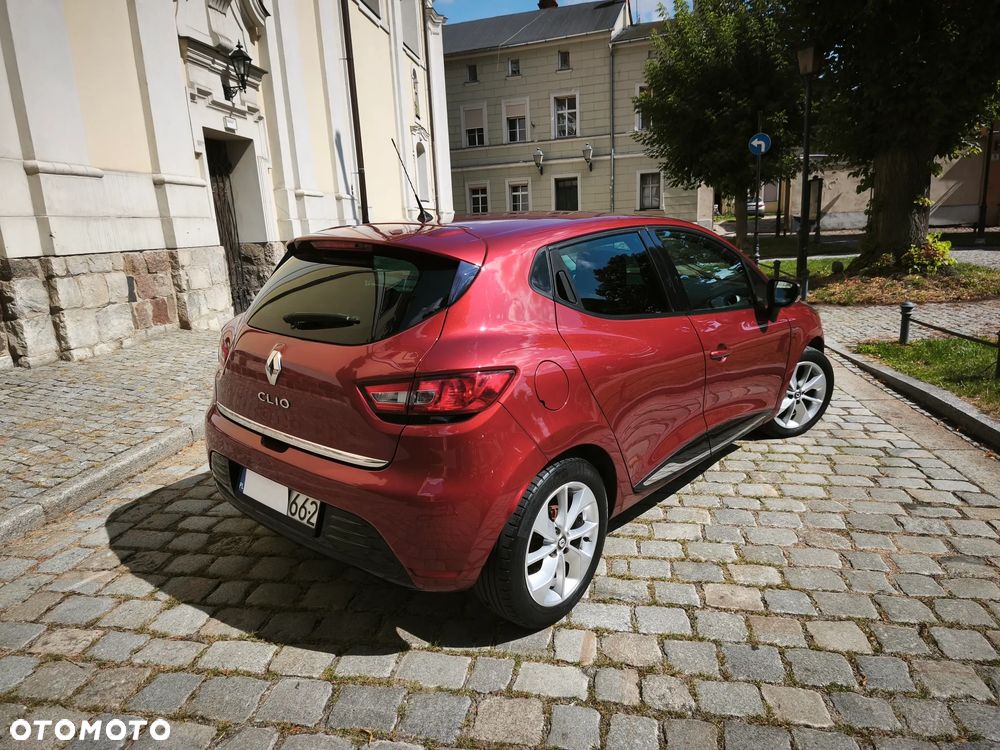 Renault Clio - 6