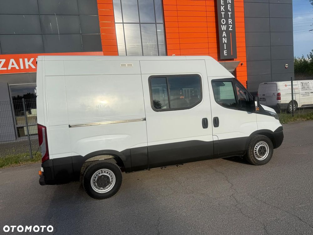 Iveco Daily 35S180,3.0 180KM, L2H2, Brygadówka 5os. , Zadbany - 10